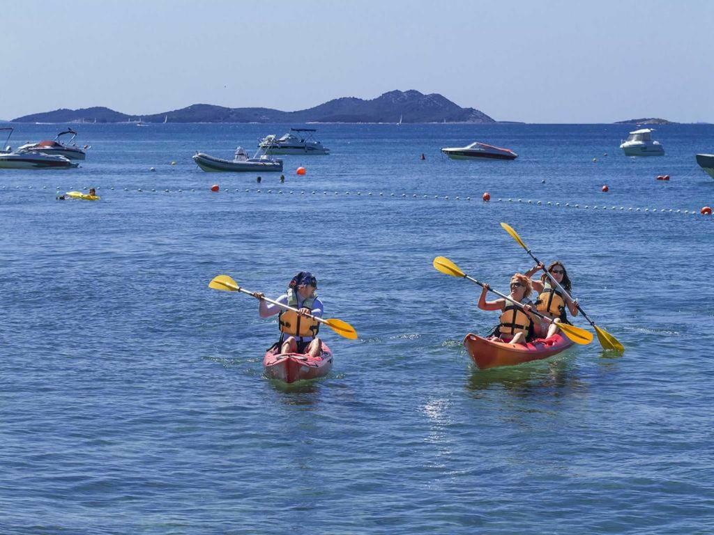 Mobile Homes Crystal Biograd Na Moru Dış mekan fotoğraf