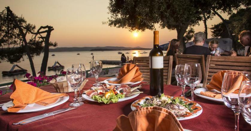 Mobile Homes Crystal Biograd Na Moru Dış mekan fotoğraf
