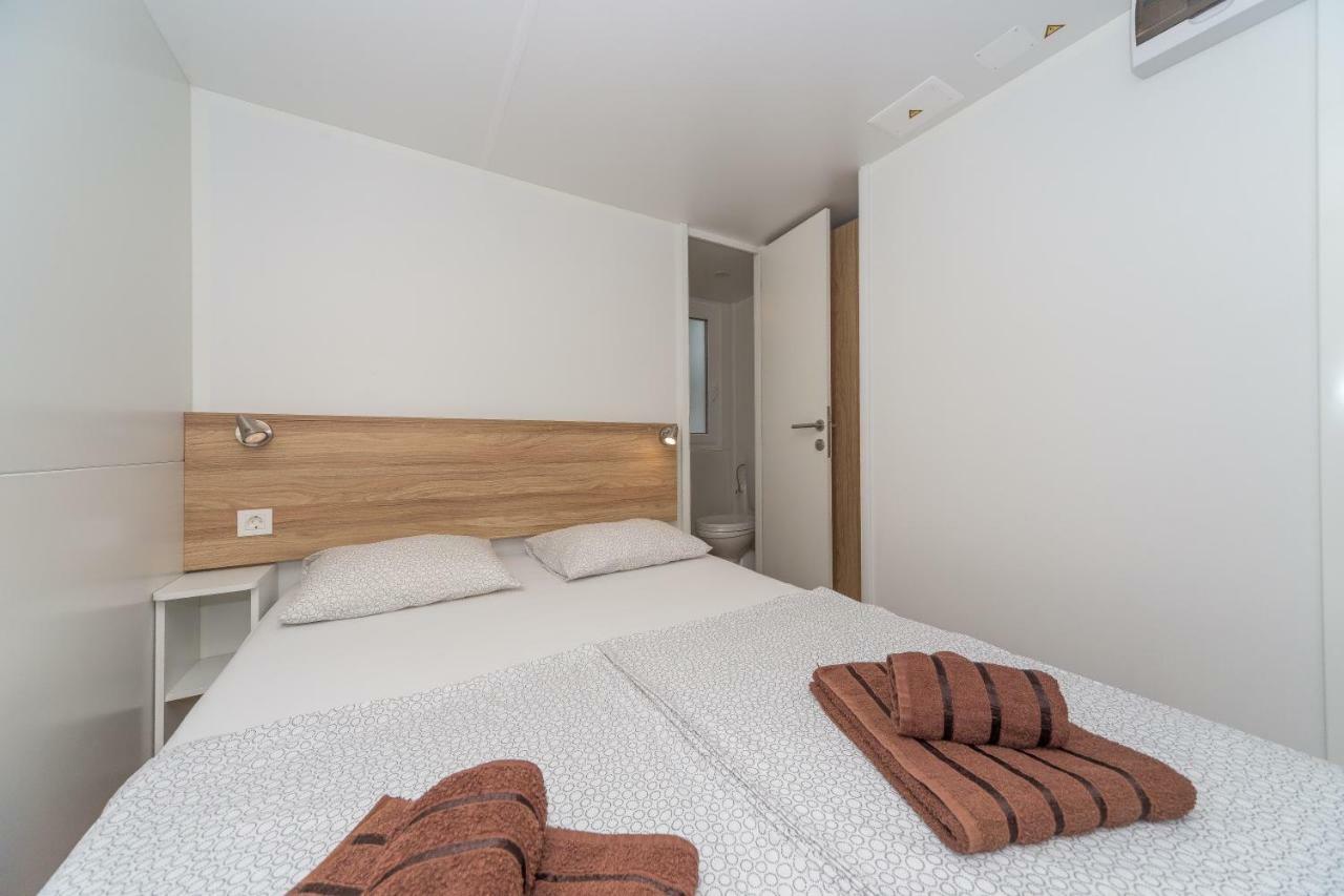 Mobile Homes Crystal Biograd Na Moru Dış mekan fotoğraf