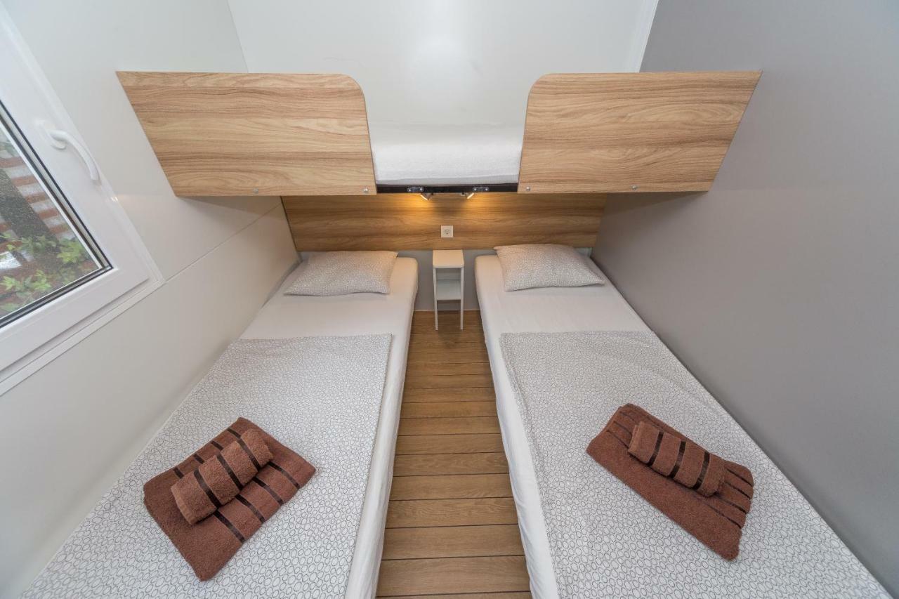 Mobile Homes Crystal Biograd Na Moru Dış mekan fotoğraf