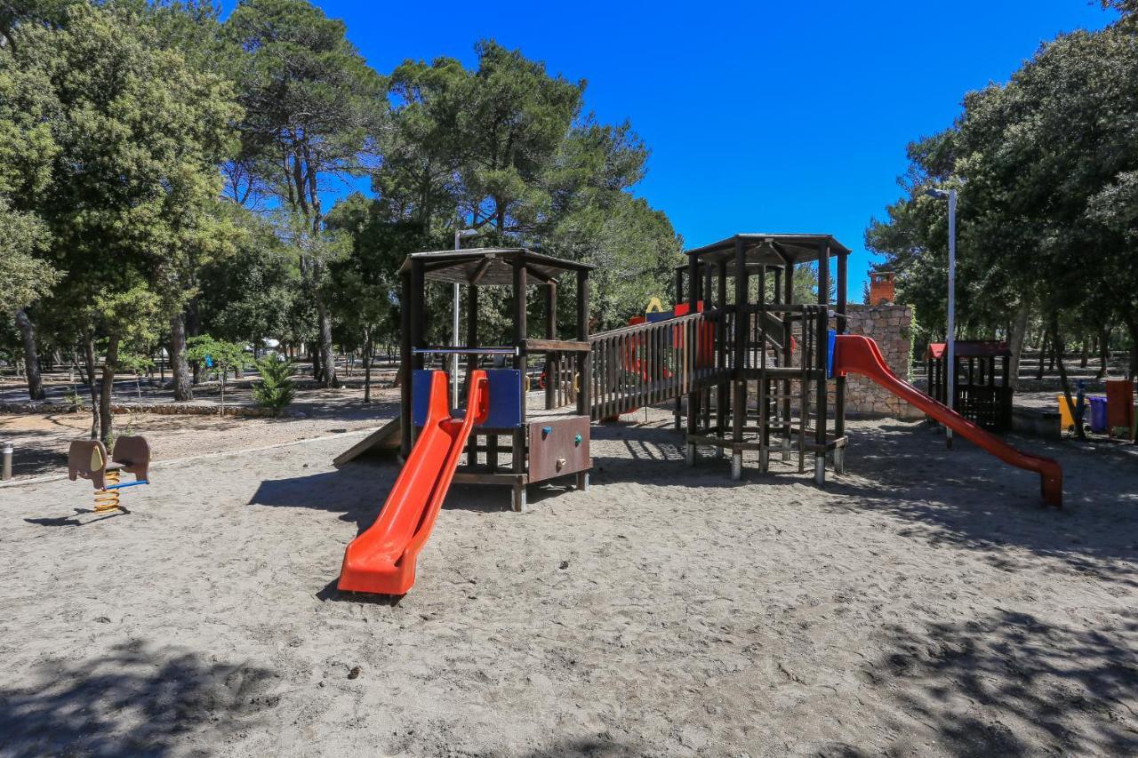 Mobile Homes Crystal Biograd Na Moru Dış mekan fotoğraf