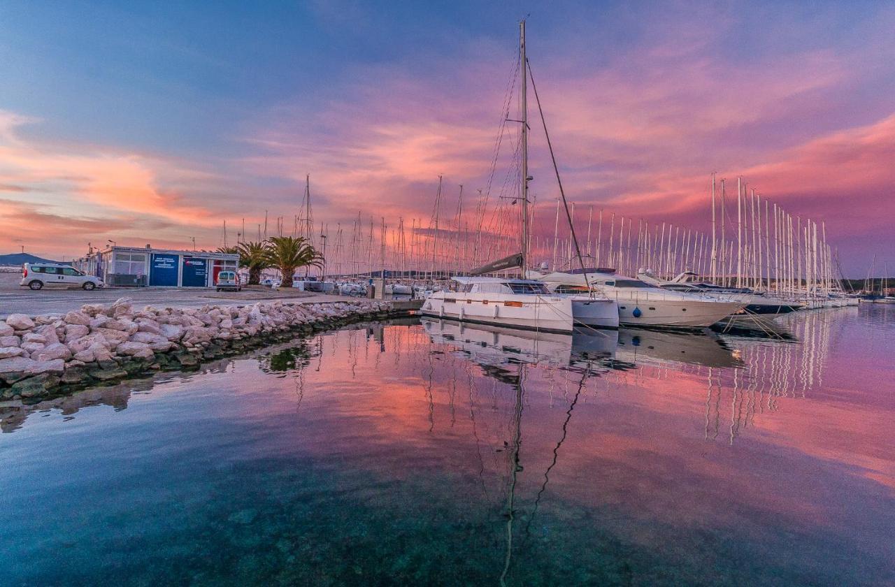Mobile Homes Crystal Biograd Na Moru Dış mekan fotoğraf